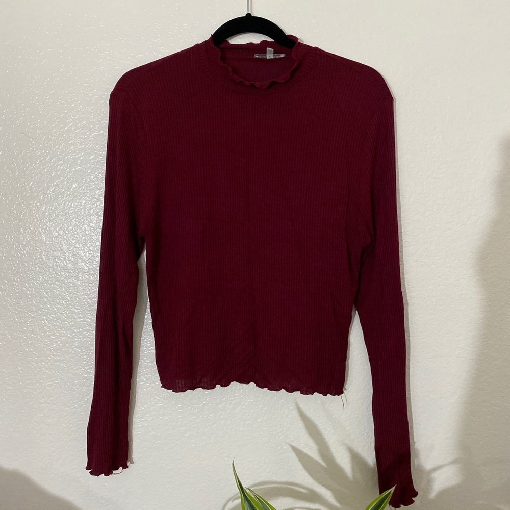 Turtle Neck - Picture 3 of 4